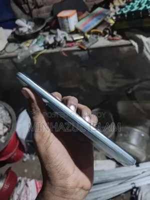 Vivo Y21 64 GB Blue