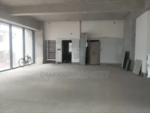 গুলশান এভিনিউতে প্রথম তলায় রেস্টুরেন্ট স্পেস ভাড়া