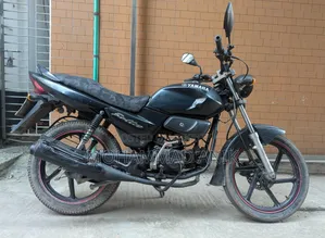 Runner Bullet 100 2018 Black