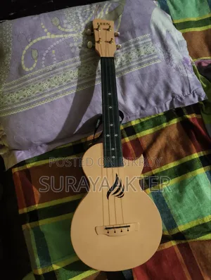 লিন ইউকুলেলে