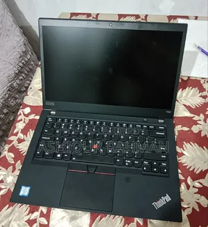Laptop Lenovo ThinkPad T490s 8GB Intel Core I5 Solid State Drive 256GB