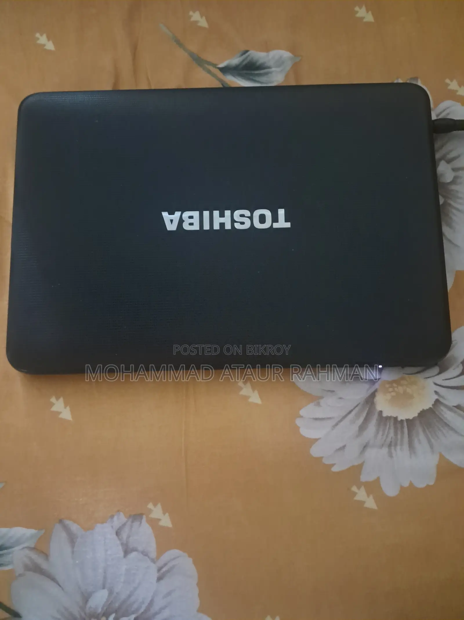 Laptop Toshiba 4GB Intel Pentium HDD 500GB
