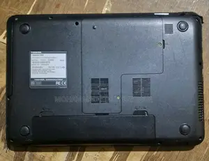 Laptop Toshiba 4GB Intel Pentium HDD 500GB