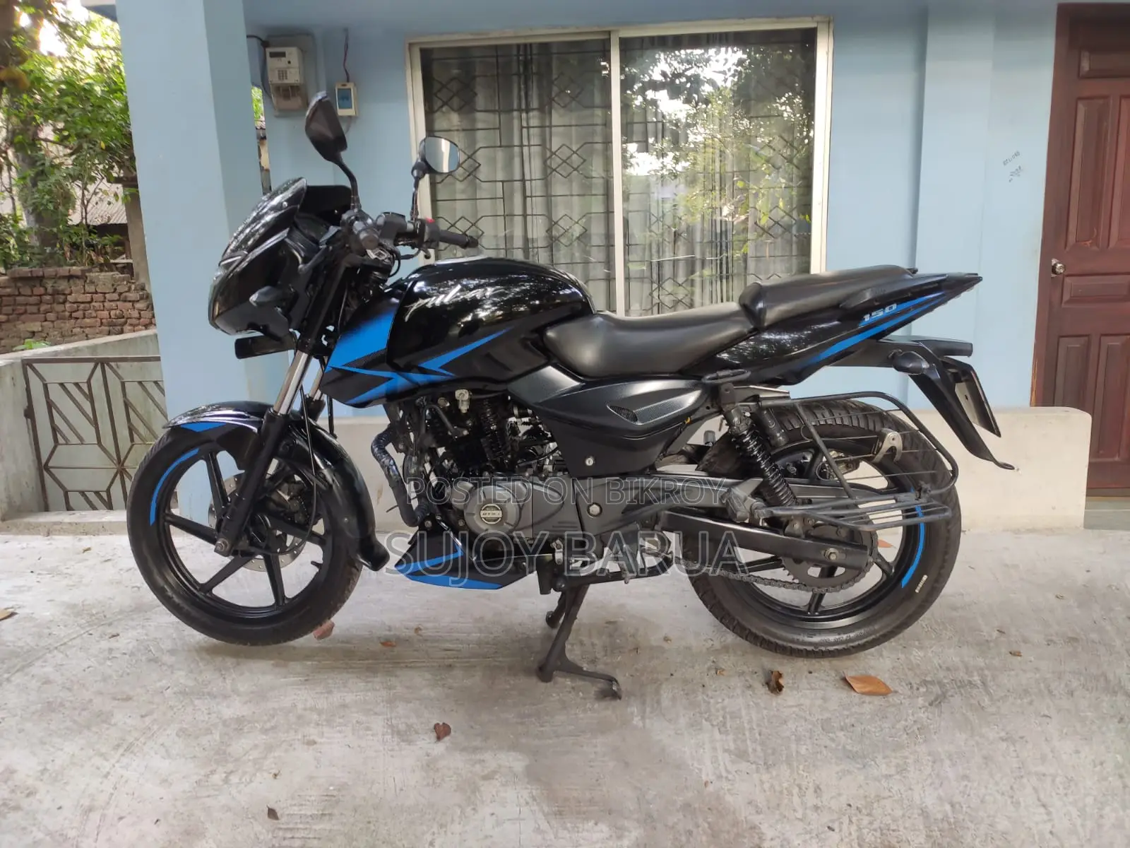 বাজাজ পালসার ১৫০ ২০১৯ ব্লু