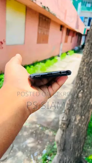 Samsung Galaxy A20 32 GB Gray