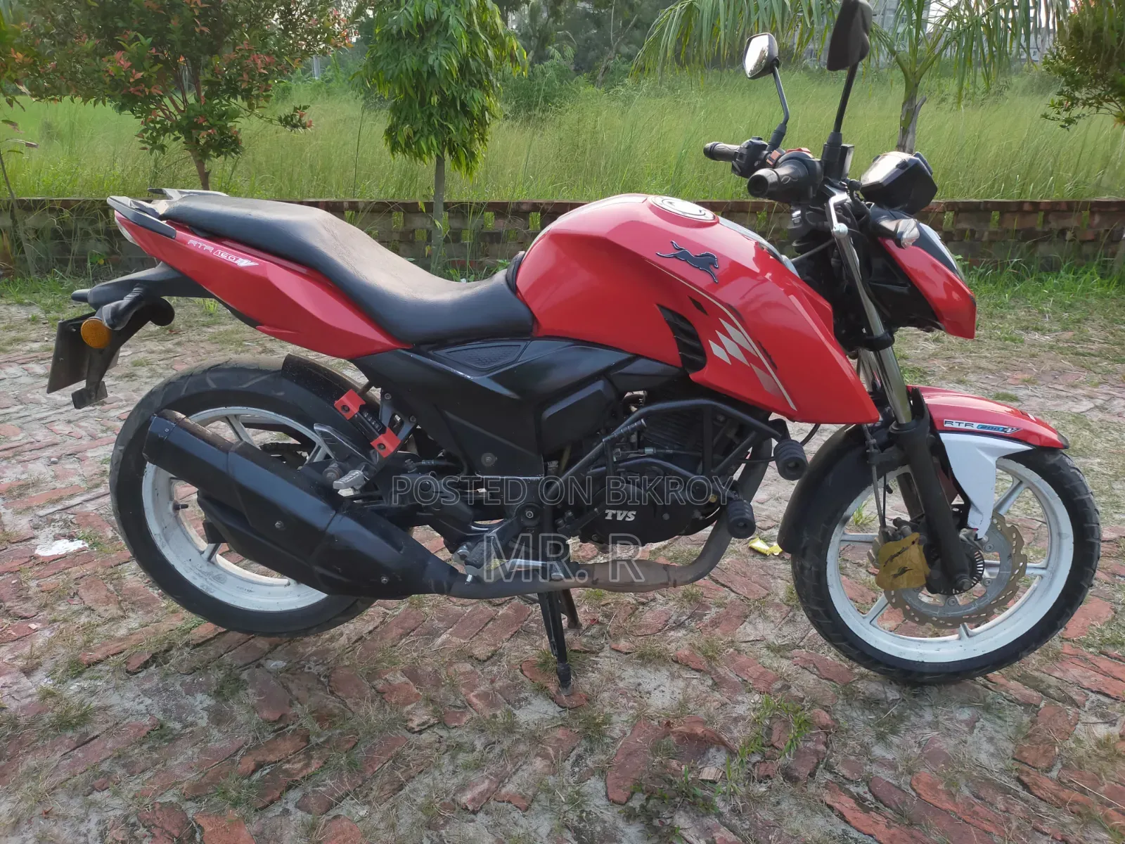 New TVS Apache RTR 160 4V 2022 Red