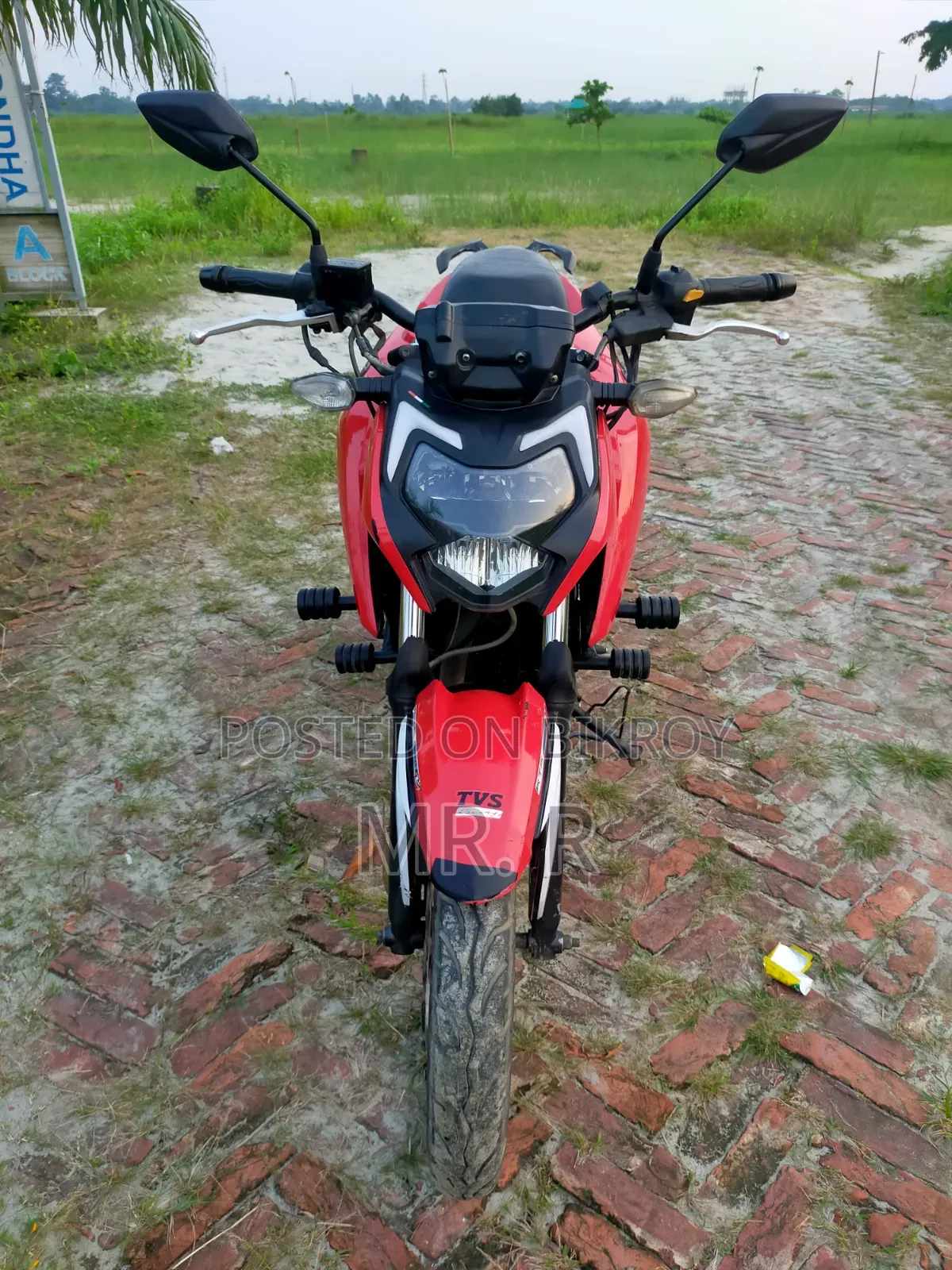 New TVS Apache RTR 160 4V 2022 Red