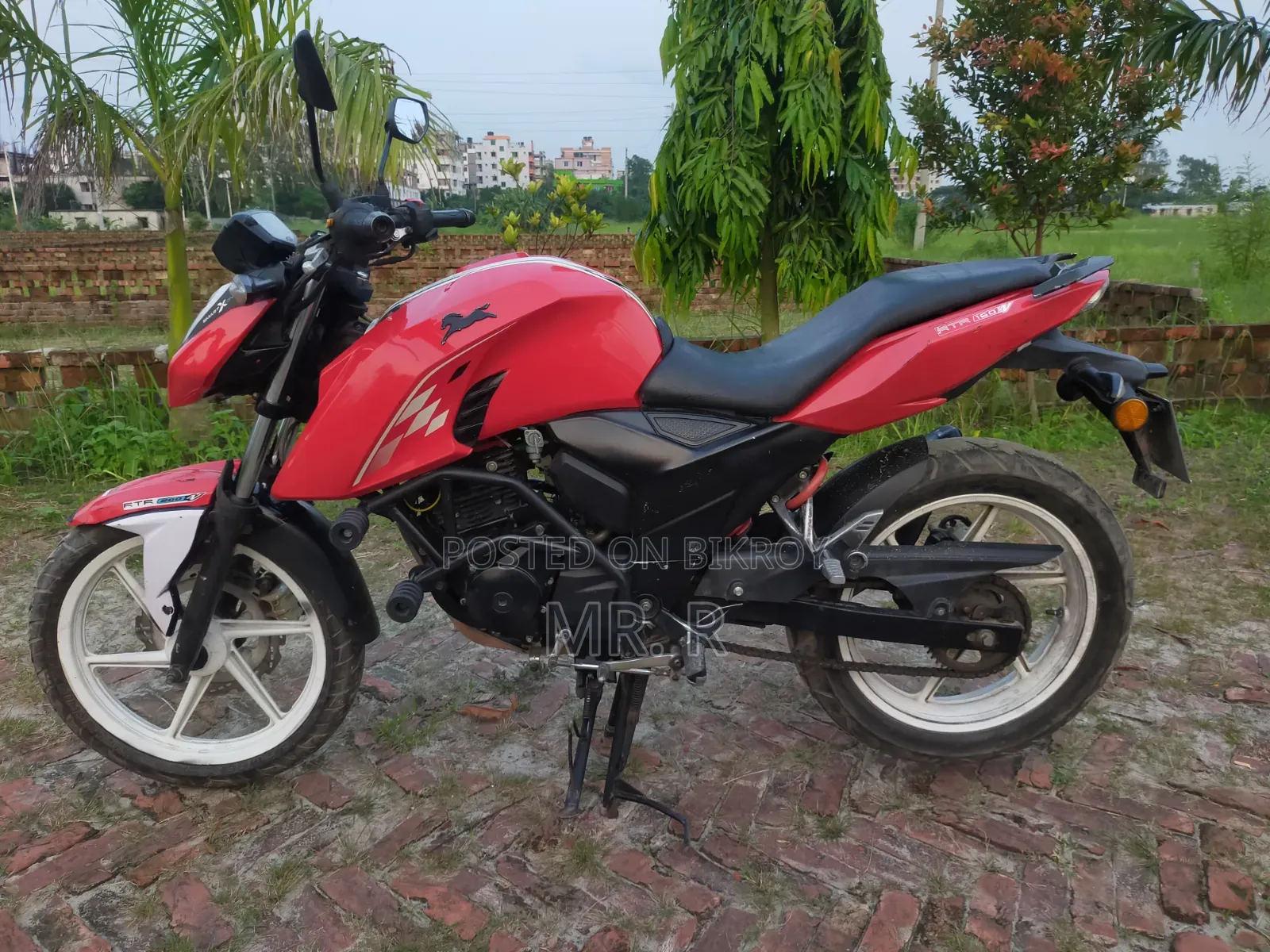New TVS Apache RTR 160 4V 2022 Red