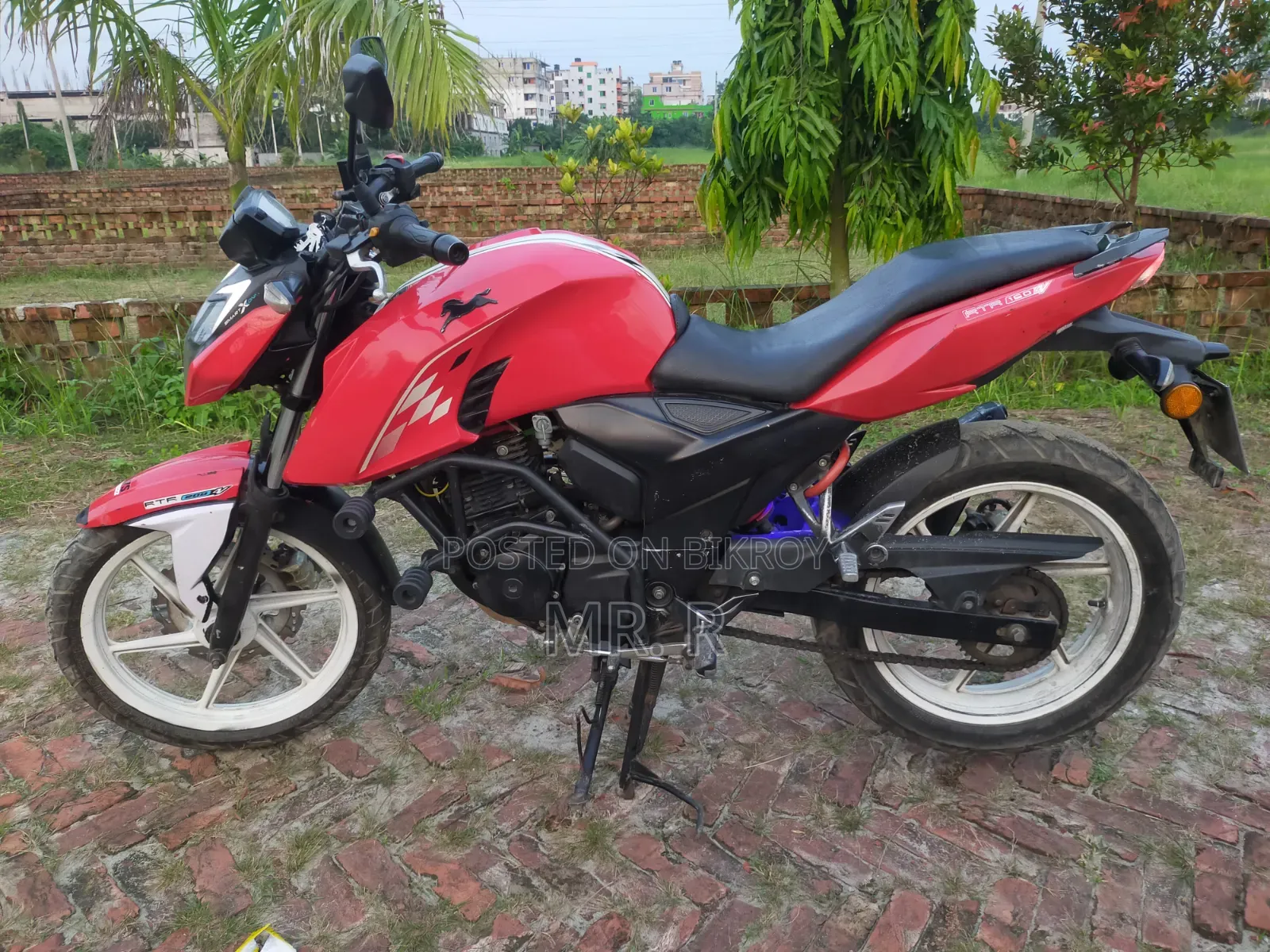 New TVS Apache RTR 160 4V 2022 Red