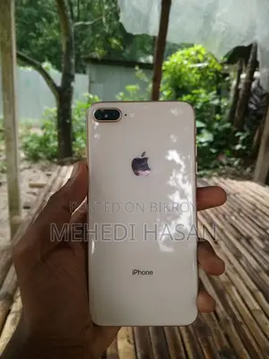 Apple iPhone 8 Plus 64 GB Gold