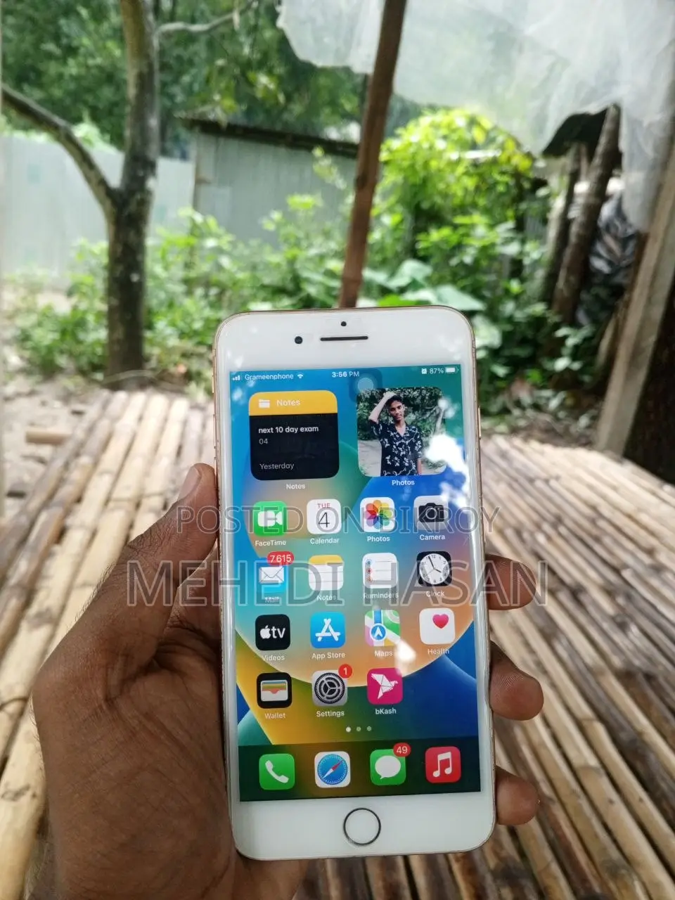 Apple iPhone 8 Plus 64 GB Gold