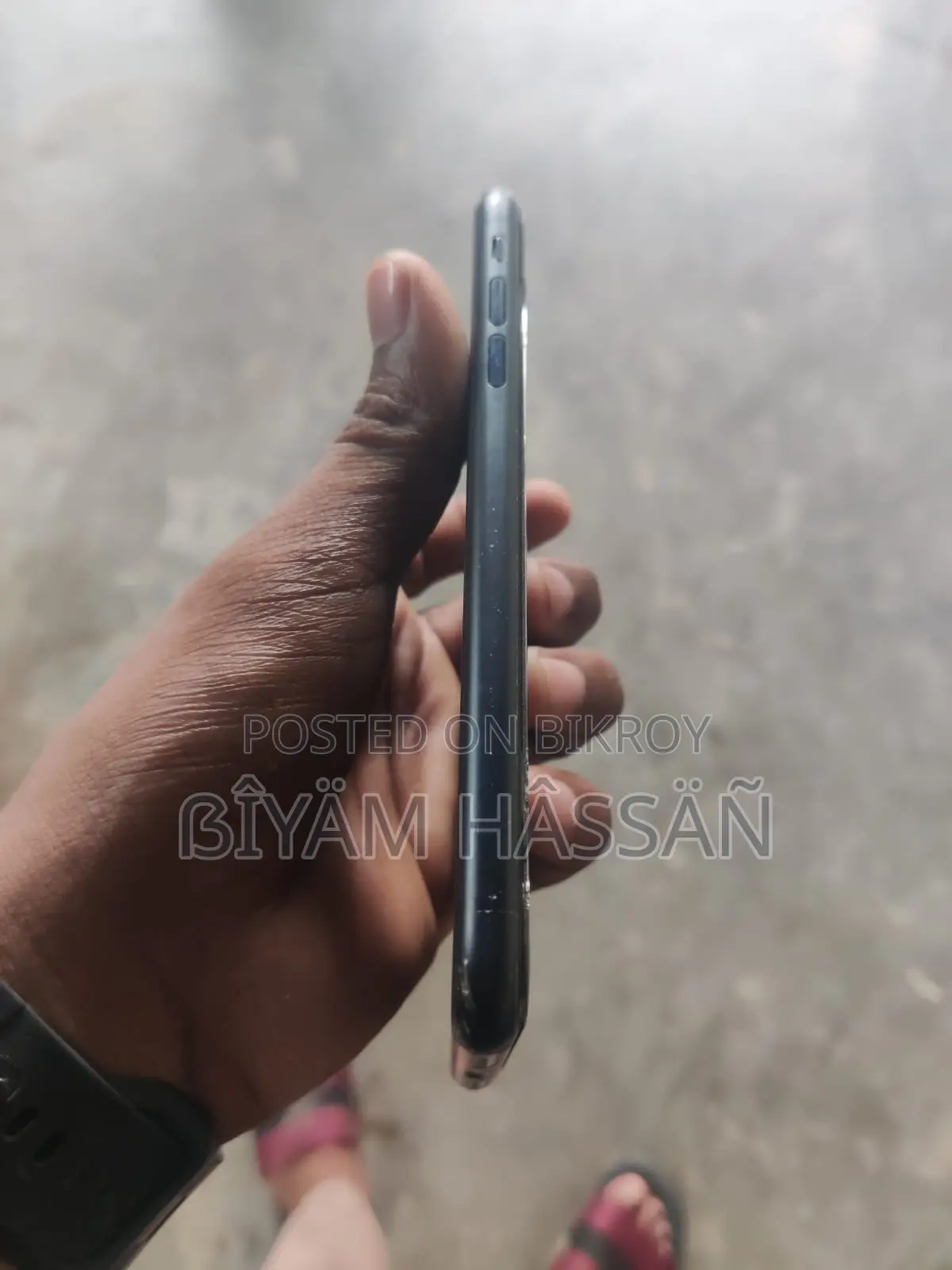 অ্যাপল আইফোন এক্সআর ৬৪ জিবি কালো