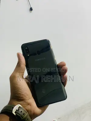 Samsung Galaxy A20 32 GB Black