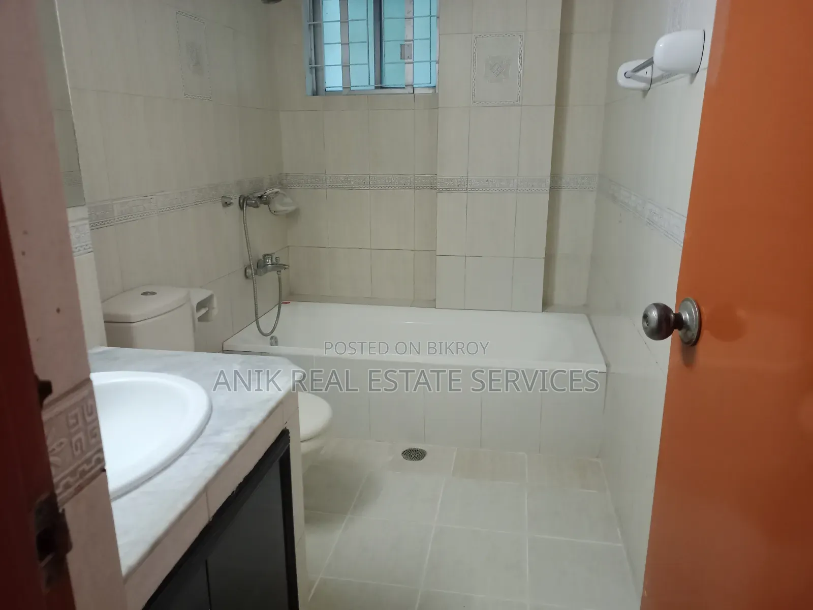 3 Bedroom Apartment in Anik Real Estate, Gulshan for Rent