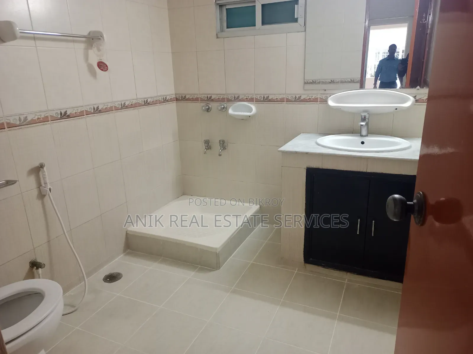 3 Bedroom Apartment in Anik Real Estate, Gulshan for Rent