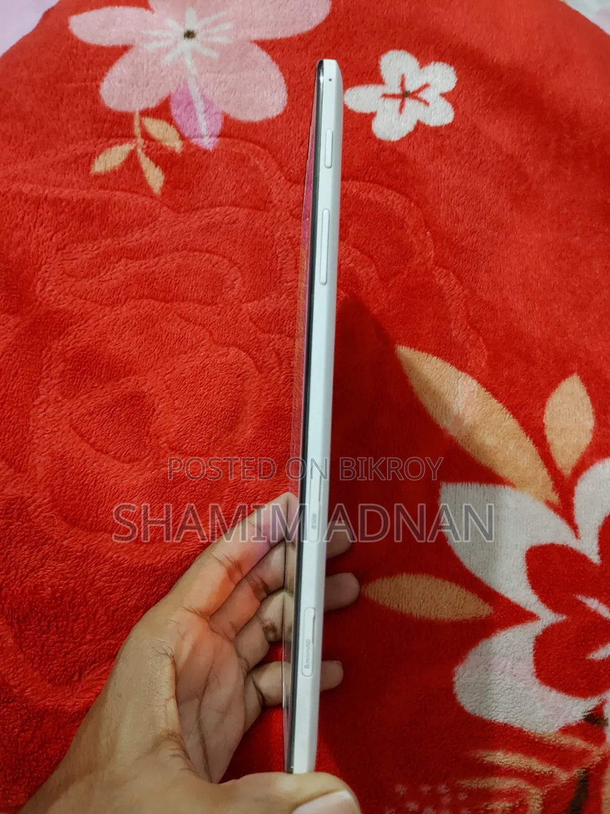 স্যামসাং ১৬ জিবি হোয়াইট