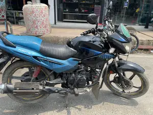 হিরো গ্ল্যামার ২০১৫ নীল