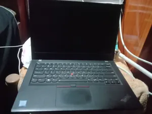 Laptop Lenovo ThinkPad T490s 8GB Intel Core I5 HDD+SSD 256GB