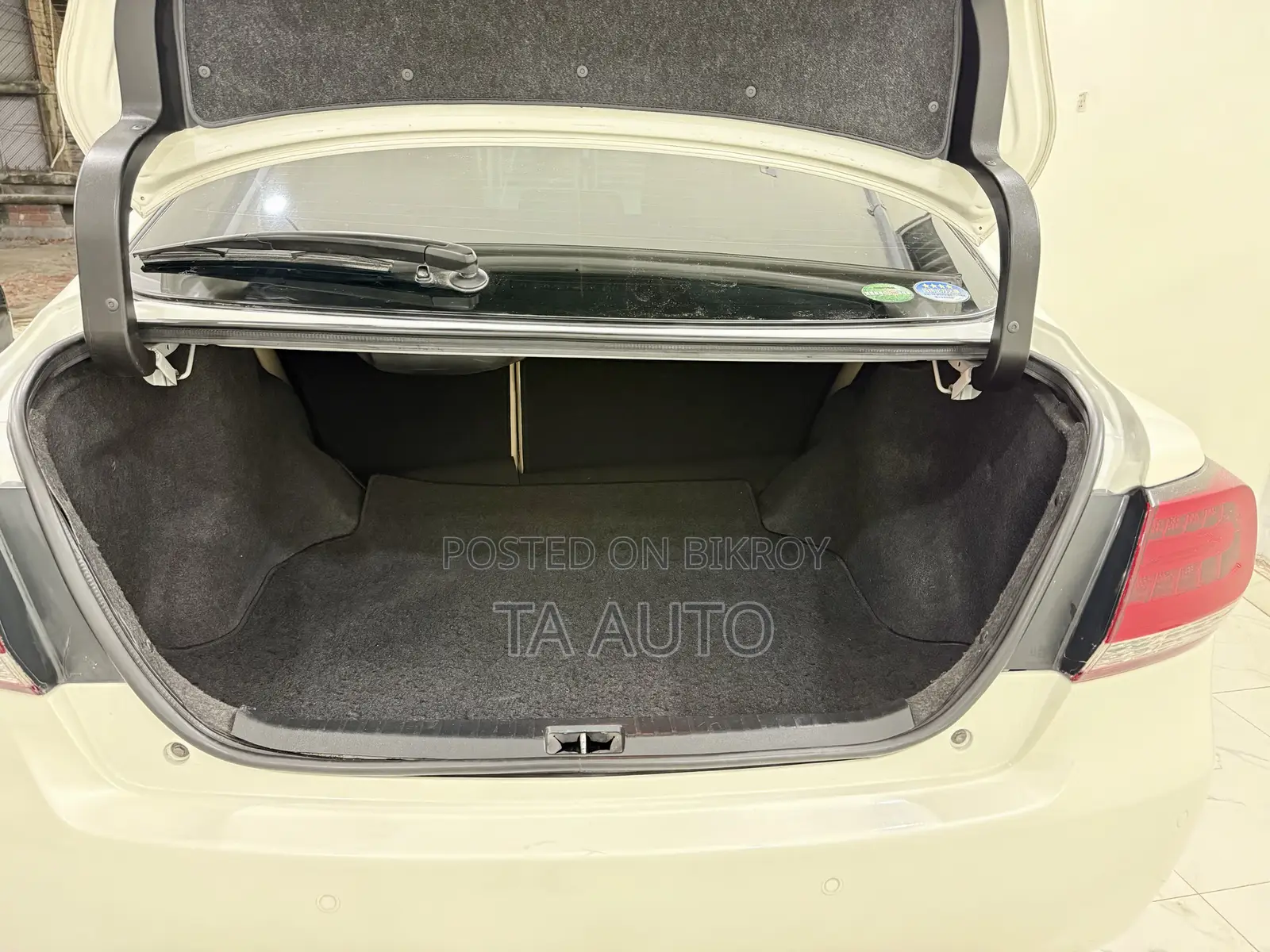 Toyota Premio 1.5 Front Wheel Drive 2018 White