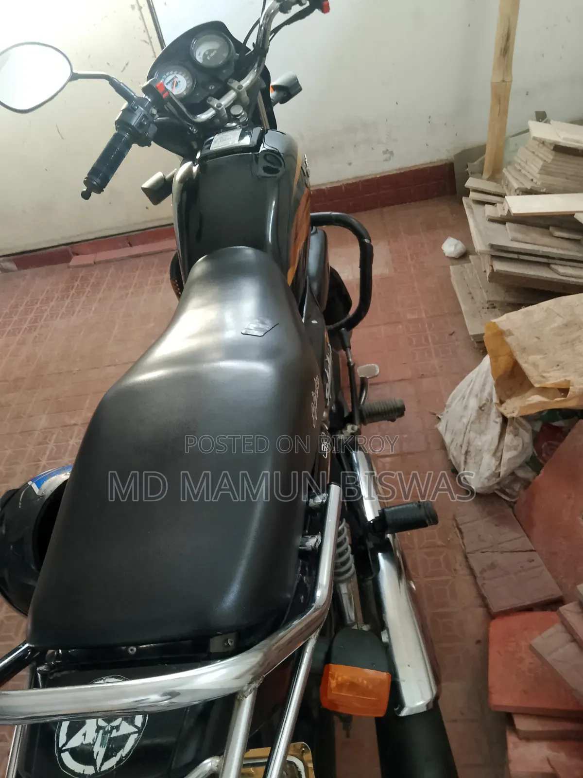 বাজাজ পালসার ১৩৫ এলএস ২০১২ রেড