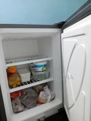 Refrigerator used for 4 months, completely new fridge, 176 liters.