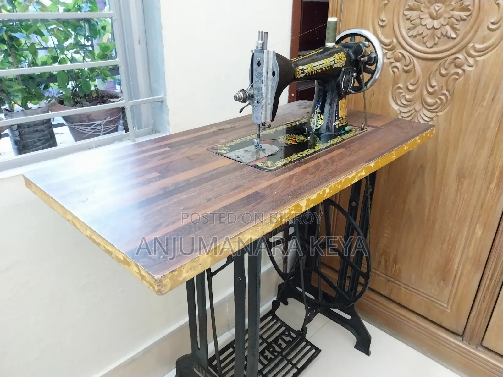 Original Flying Man sewing machine for sale urgently