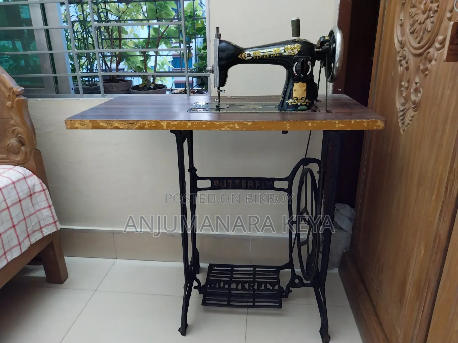 Original Flying Man sewing machine for sale urgently
