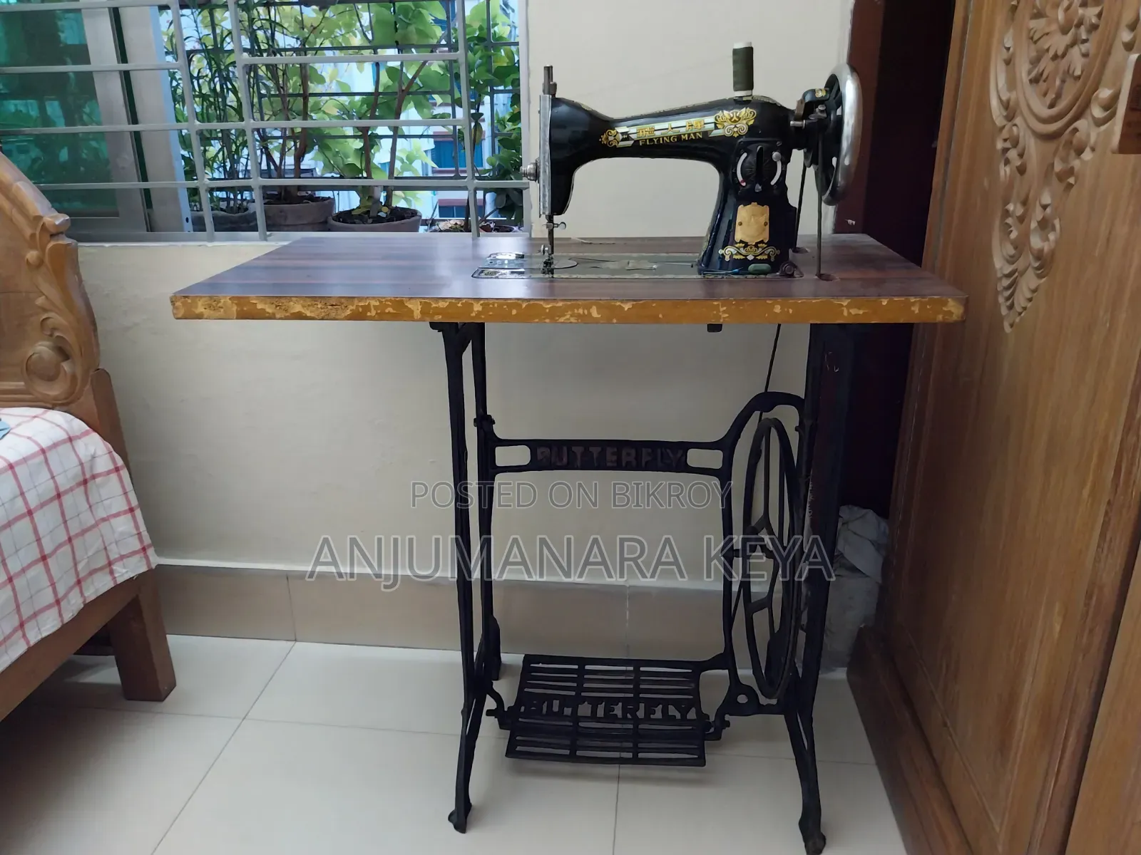 Original Flying Man sewing machine for sale urgently