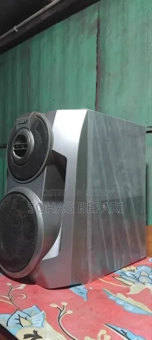 A Pair of Sony Speakers for Sale