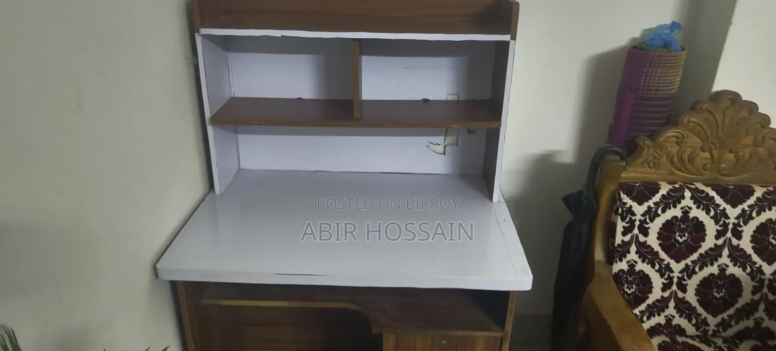 Reading Table
