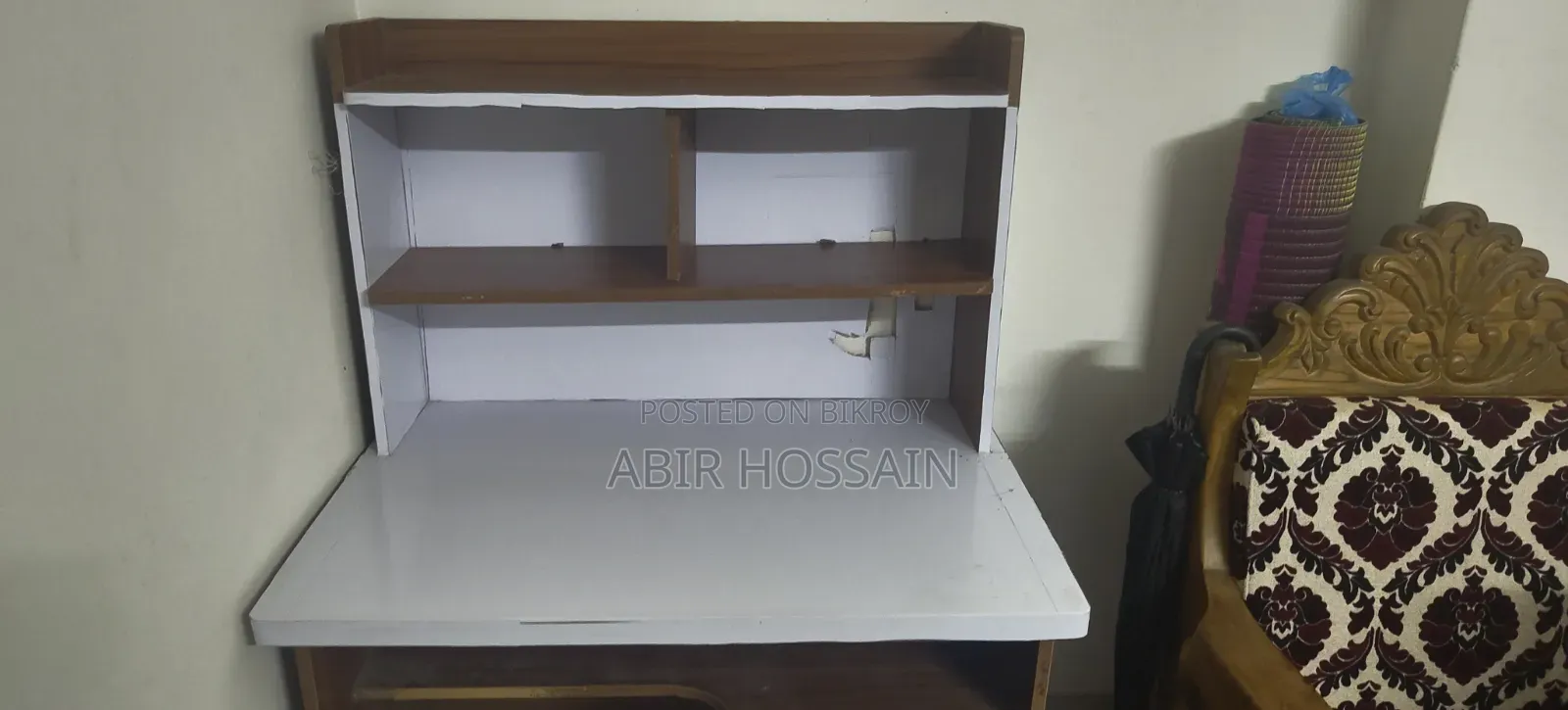 Reading Table