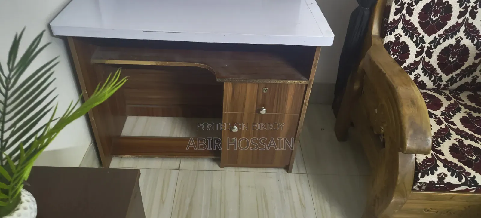Reading Table