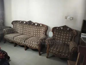 কাঠের সোফা