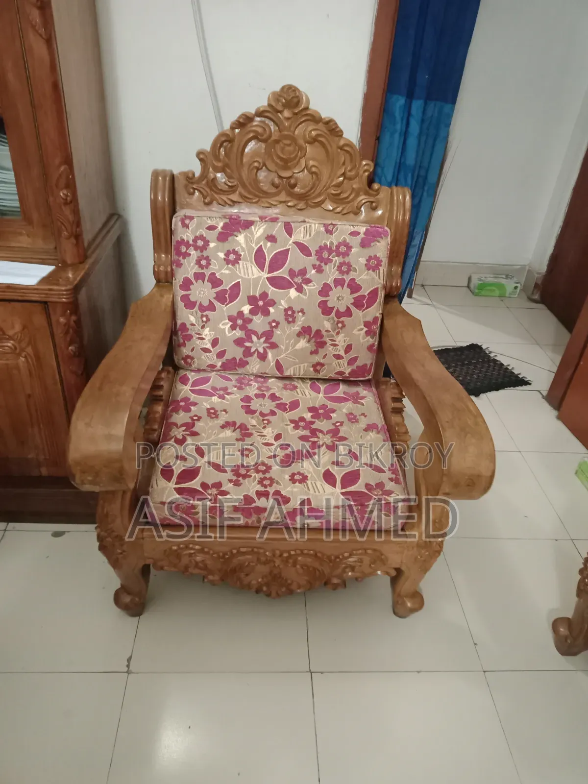 Victoria Sofa