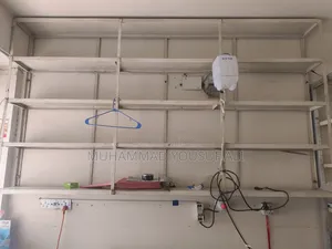 একটা লন্ড্রি দোকানের যাবতীয় মালামাল বিক্রি হবে।