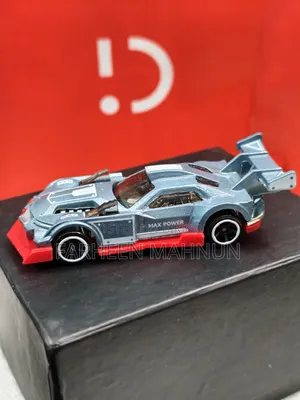 StrikerX Diecast Metal Muscle Car
