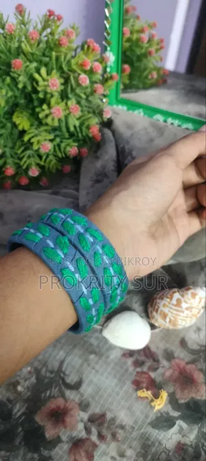 Bracelet / Bangle