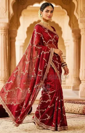 ইন্ডিয়ান জর্জেট শাড়ি উইথ ব্লাউজ পিস