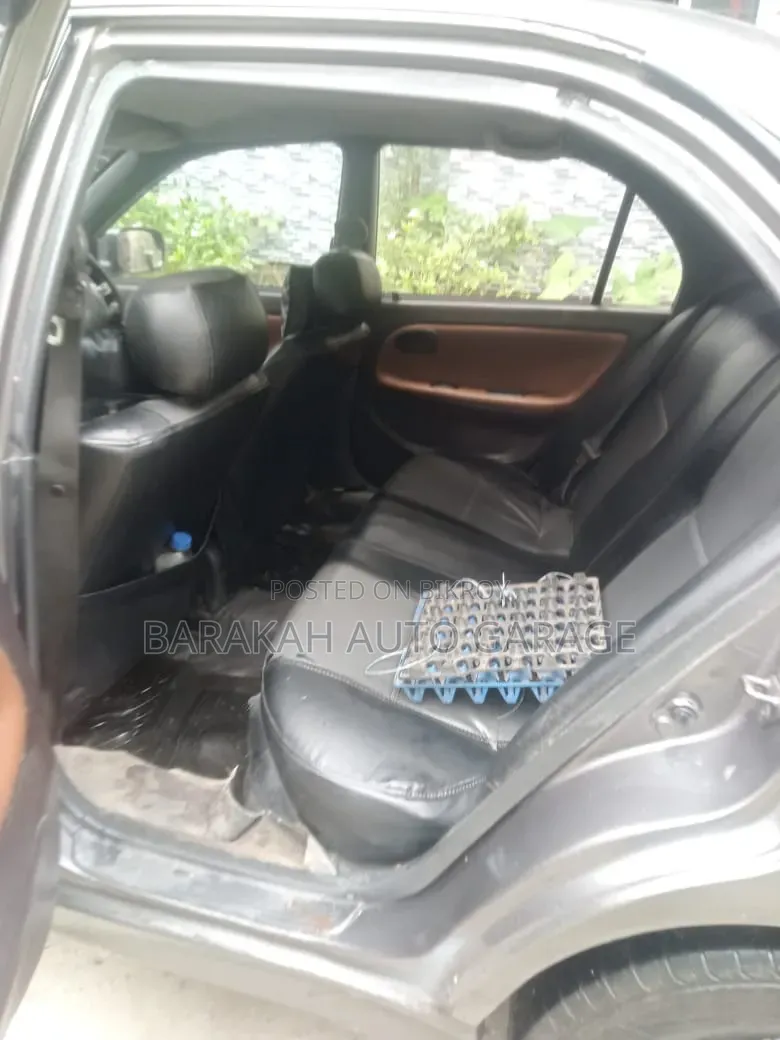 Toyota Corolla 1995 Gray