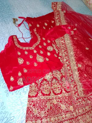 ওয়েডিং লেহেঙ্গা