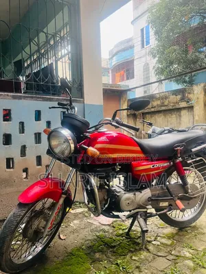 Hero Dawn 100 2016 Red