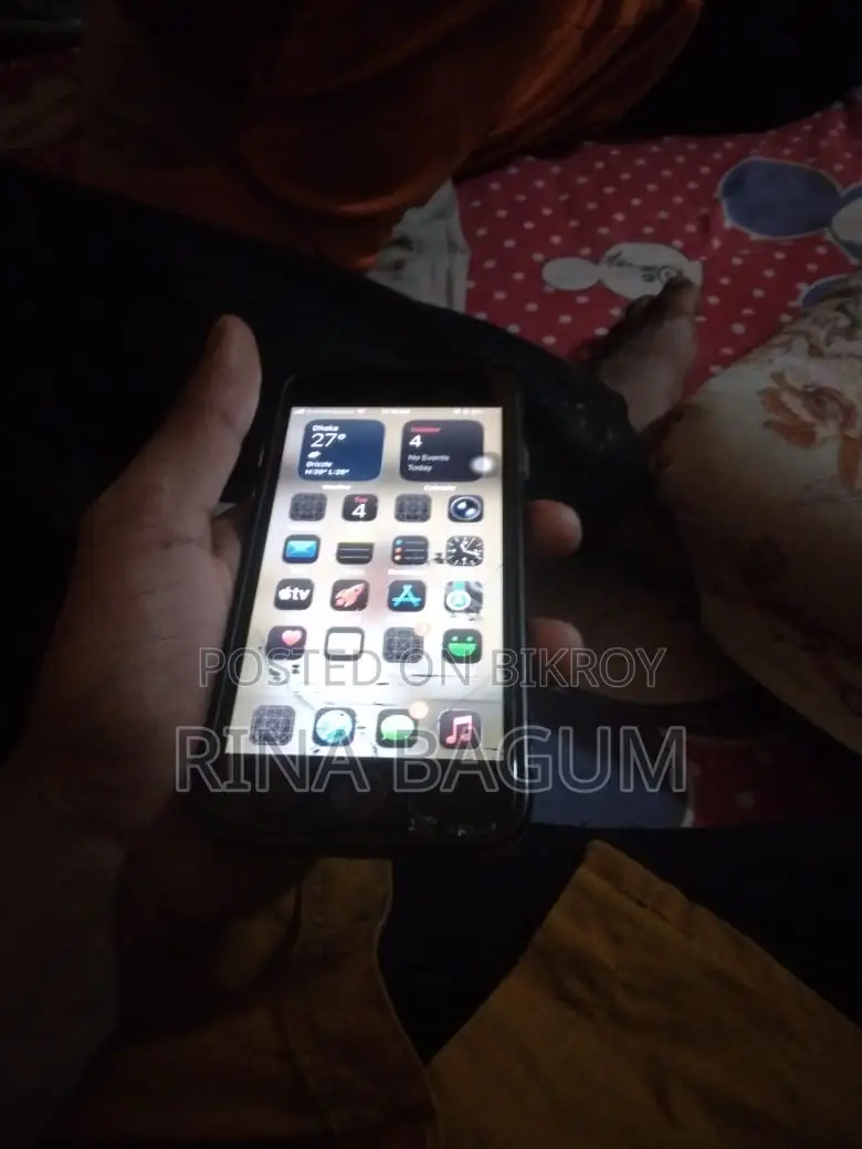 অ্যাপল আইফোন এসই (২০২০) ৬৪ জিবি ব্ল্যাক
