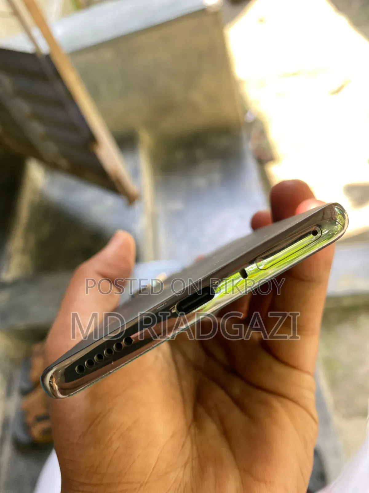 টেকনো ক্যামন ৪০ প্রো ৪জি ২৫৬ জিবি ব্ল্যাক