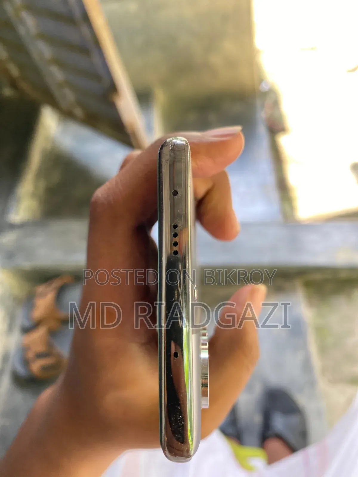 টেকনো ক্যামন ৪০ প্রো ৪জি ২৫৬ জিবি ব্ল্যাক