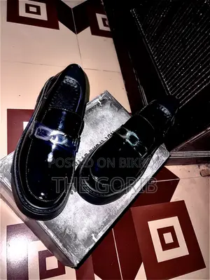 চাংকি পেনি লোফার