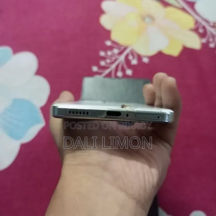 Vivo iQOO Neo10 128 GB White