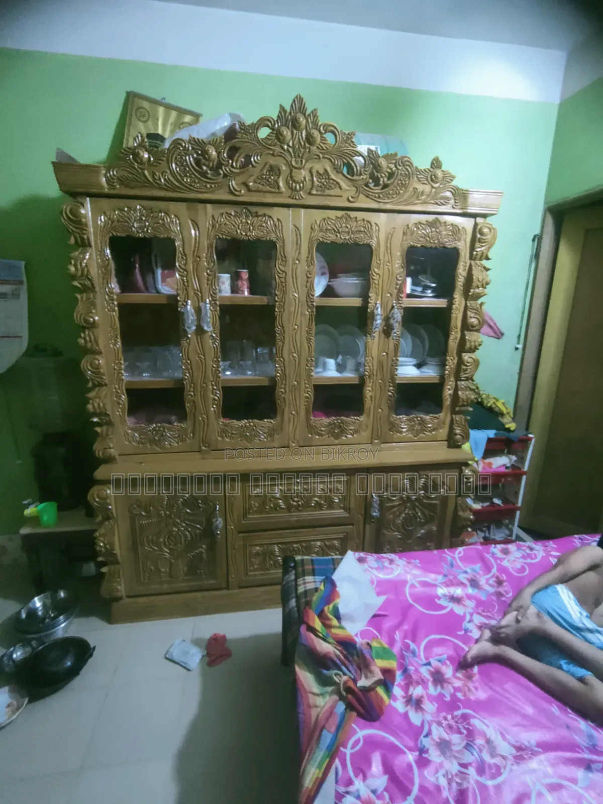New Showcase for Sale