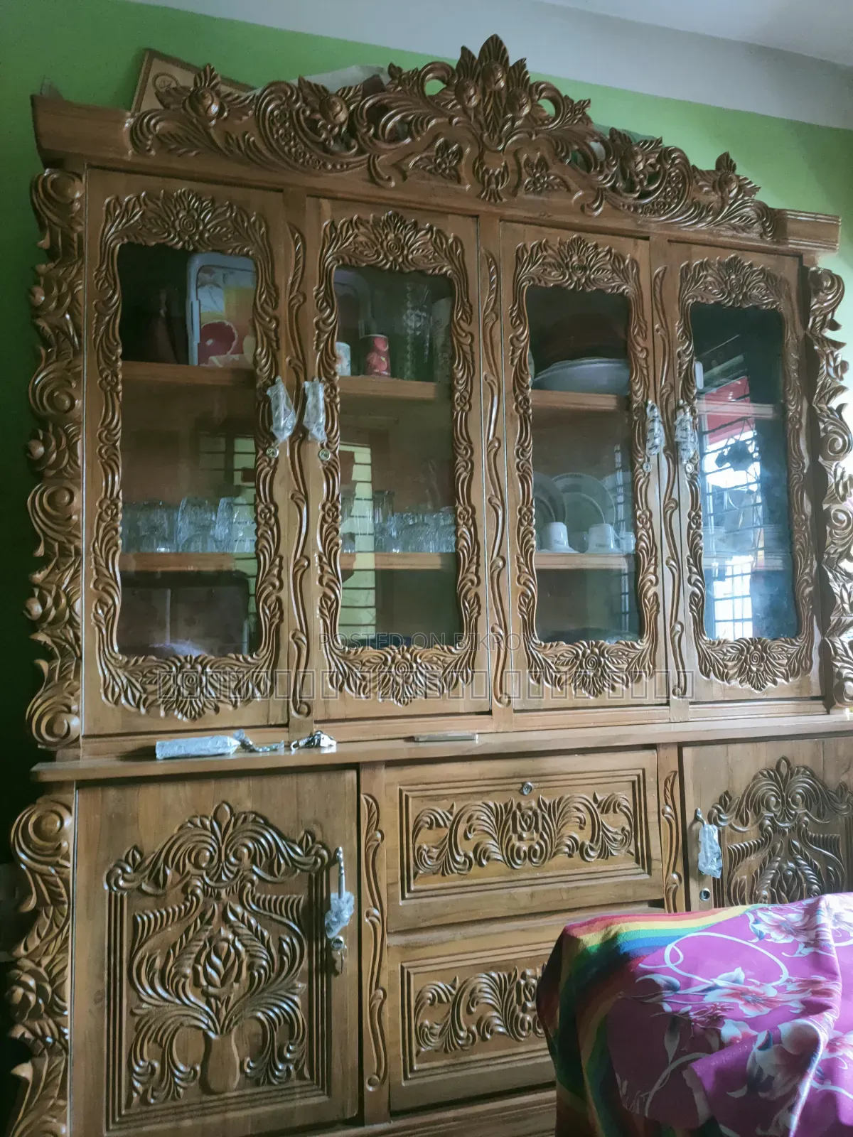New Showcase for Sale