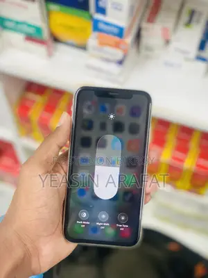 অ্যাপল আইফোন ১১ ১২৮ জিবি হোয়াইট
