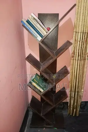 Bookshelf, Table